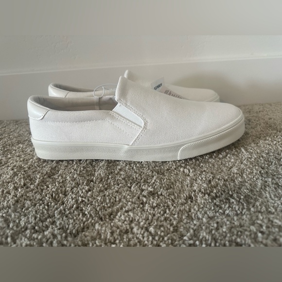 NWT Old Navy White Canvas Slip on Shoes Size 10 - Picture 2 of 6